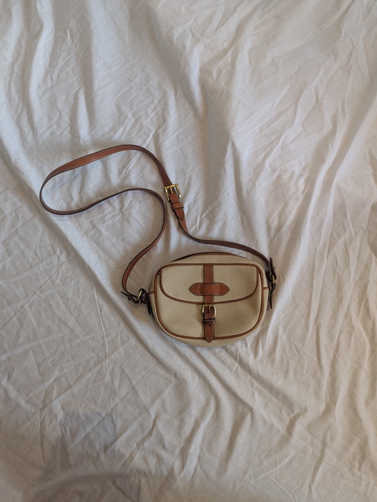 Dooney & Bourke Handbags - Vintage Dooney & Bourke Leather Cream Tan Crossbody Bag USA